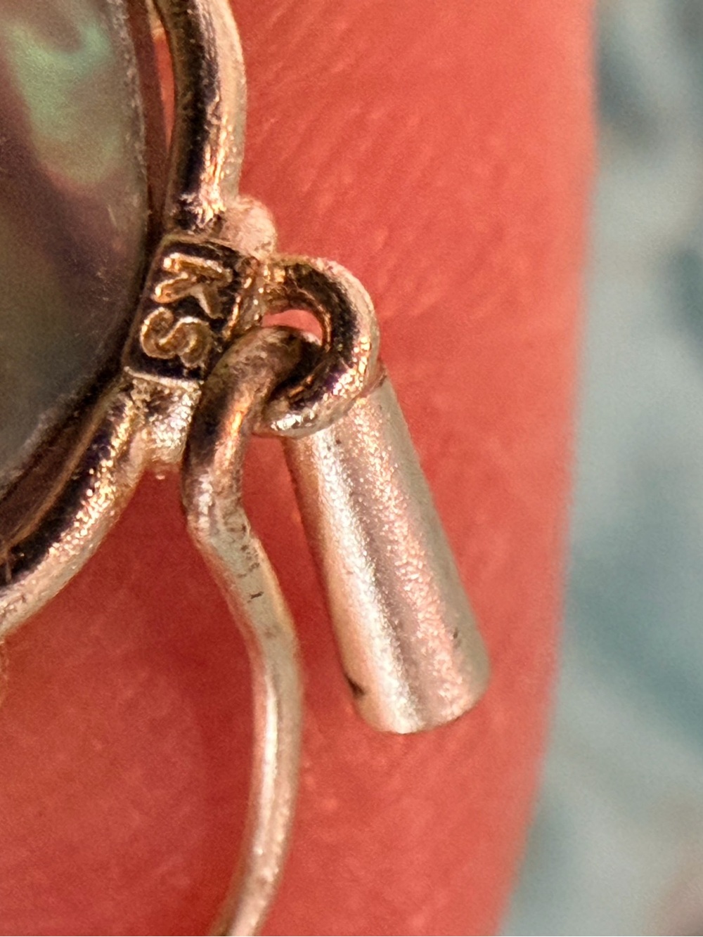 Kendra Scott Danielle Macrame abalone earrings in gold tone hardware - Picture 4 of 6
